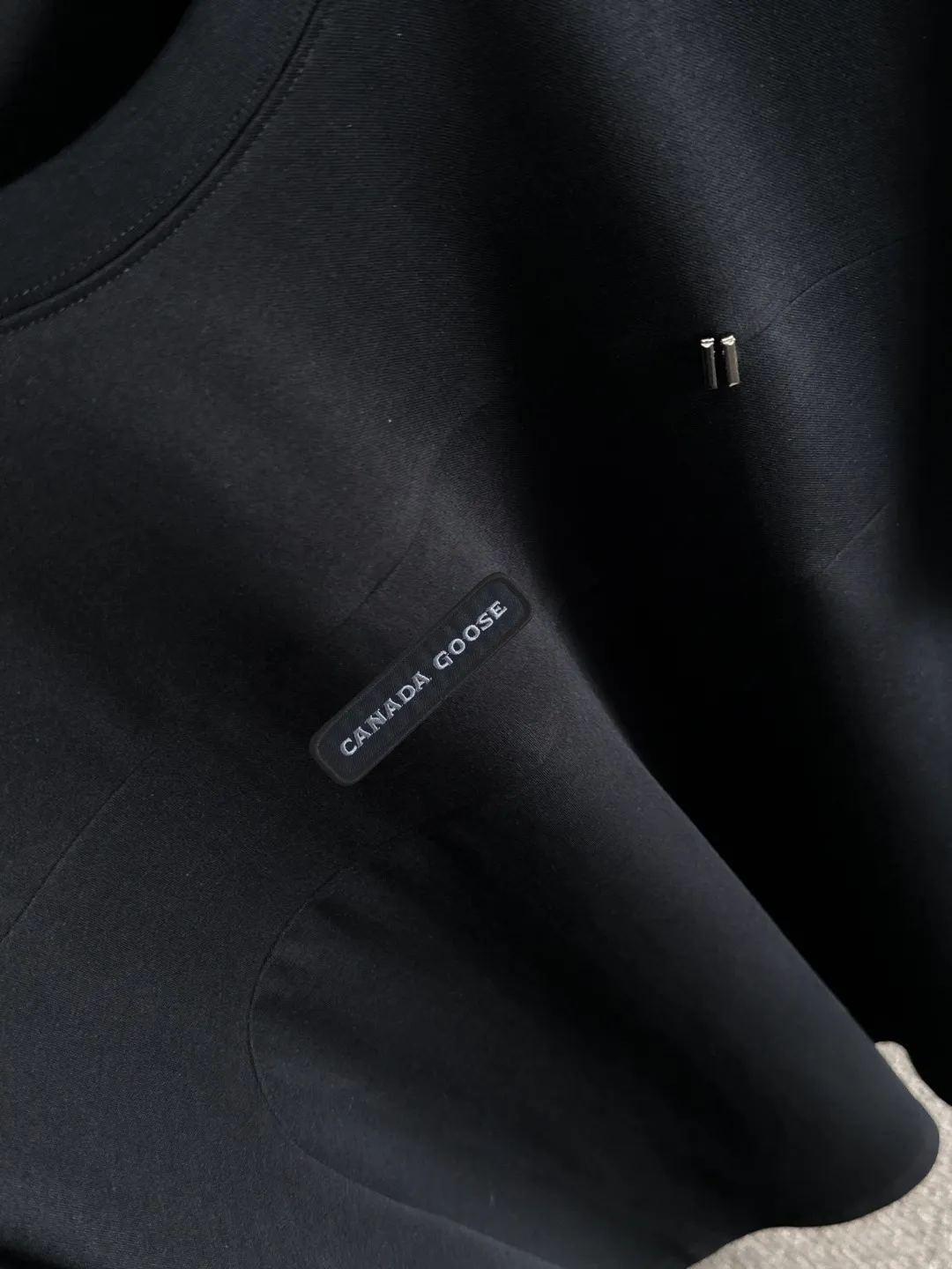 Next day delivery P300 High version CANADA GOOSE/Big Goose 25ss spring and summer new high-definition T-shirt Made with imported machines from Italy, truly the most luxurious and high-quality model that you can wear with your eyes closed. Heavy combed fabrics. High-strength and heavy-weight fabrics feel substantial when weighed. The upper body is more textured than ordinary T-shirts and is not easily deformed. This texture can cope with the weather, absorb sweat and breathable, and is suitable for both hot and cold conditions! Perfectly produced with reference to the original stitch and stitch! The loose fit design is super noble. Custom-woven signature ribbed collar, cuffs, and hem. Really rare and rare goods Size: M-XXXL